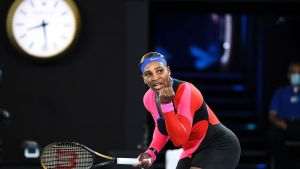 Serena Williams, eliminată de Naomi Osaka în semifinalele Openului Australiei