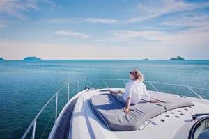 Tot mai mulţi români închiriază online ambarcaţiuni pentru vacanţe în Grecia şi Croaţia