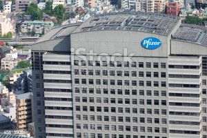 Programările pentru vaccinarea cu serul Pfizer-BioNTech, reluate sâmbătă