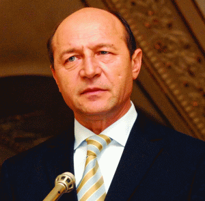 Traian Băsescu anunţă că va urma "calea legală" în privinţa fostului şef al SIE, Claudiu Săftoiu