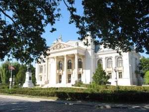 Ministerul Culturii a suspendat contractul de management încheiat cu Beatrice Rancea pentru Opera Naţională din Iaşi