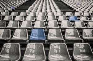 Stadioanele pline, o amintire