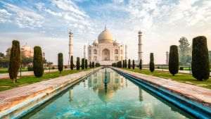Taj Mahal, închis temporar în urma unei alerte cu bombă