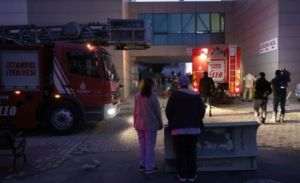 Incendiu la spitalul Zeynep Kamil din Istanbul