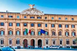 Italia poartă discuţii cu UE cu privire la extinderea sistemului GACS de împrumut 