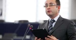 "Paşaportul de vaccinare nu trebuie să împiedice libera circulaţie a cetăţenilor"