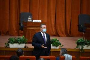 ''Este necesar ca operatorii de stat din industria naţională de apărare să-şi modernizeze capacităţile de producţie''