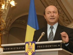 Băsescu a făcut apel la solidaritate de ziua Unirii Mici