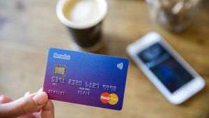 Posesorii cardurilor Revolut pierd componenta de tranzacţionare a acţiunilor