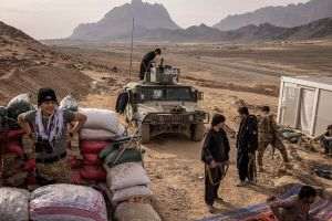 Cel puţin 82 de talibani, ucişi în lovituri aeriene în provincia Kandahar