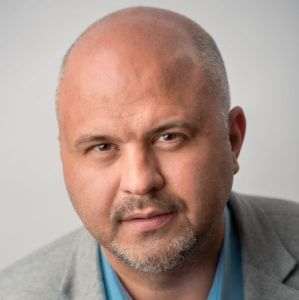 "Spitalele României trebuie să îngrijească toţi pacienţii"