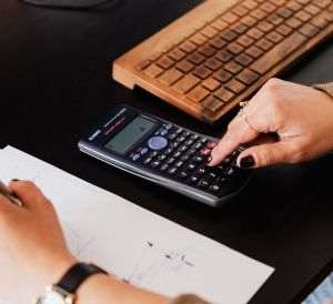 Deficitul de cont curent al României a explodat în primele luni ale lui 2021