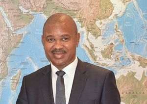 Excelenţa Sa Jabu Mbalula, Ambasadorul Republicii Africa de Sud în RomâniaSursa foto: ccir.ro