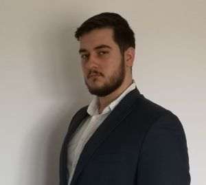 9 antreprenori români au dezvoltat aplicaţia LiteApp de tip marketplace pentru servicii 