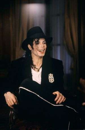 ABC s-ar putea să deschidă o anchetă în cazul interviului lui Michael Jackson realizat de Martin Bashir