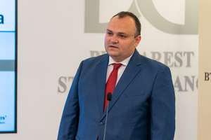 "Bursa poate să facă pentru noi ceea ce nu poate să facă banca"