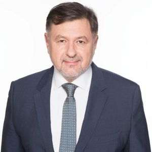 "Nu este exclusă apariţia unui nou val al pandemiei, chiar şi dacă la toamnă vor fi 30-40% dintre români vaccinaţi"