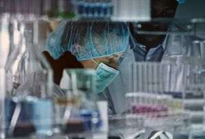 Rusia opreşte cercetările pe tema combinaţiei vaccinului Sputnik V cu AstraZeneca
