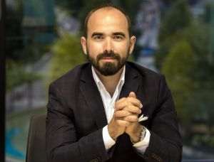 "Offline-ul şi online-ul devin interdependente"