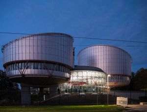 CEDO pronunţă două condamnări împotriva Turciei pentru încălcarea libertăţii de expresie