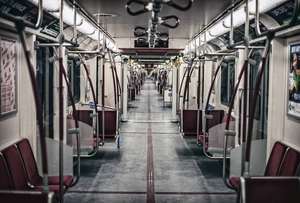 Şefii Metrorex cer în instanţă ca 5.500 de angajaţi să nu mai primească salarii majorate