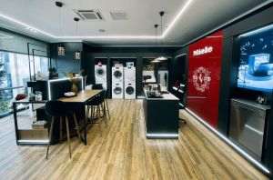 Miele inaugurează primul showroom din Craiova
