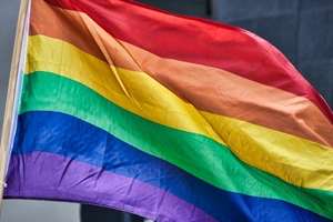 O companie sfidează legea "propagandei gay" cu reclama LGBT pentru familie