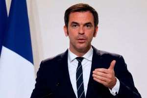 Ministrul sănătăţii francez avertizează cu privire la riscul unui nou val al epidemiei