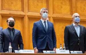 Premierul Florin Cîţu, vicepremierii Dan Barna şi Kelemen Hunor şi ministrul Investiţiilor şi Proiectelor Europene, Cristian Ghinea, prezintă proiectele din PNRR, pentru care Româ­nia poate atrage 29,2 miliarde de euro de la UE.