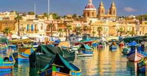 Malta îşi închide frontierele pentru călătorii nevaccinaţi împotriva COVID-19