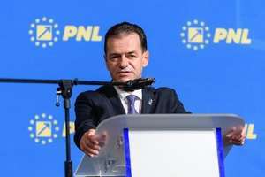 "O evaluare a activităţii premierului ar fi privită din perspectiva competiţiei interne PNL"