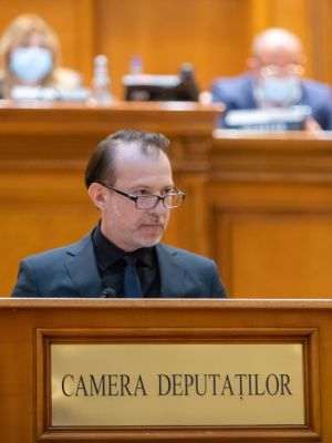 "Acuzaţiile că aş negocia cu primarii - fără sens"
