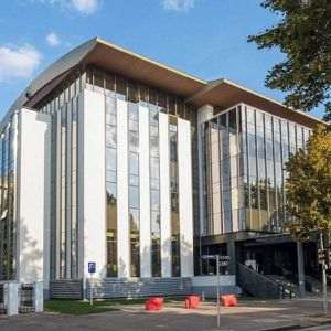 Aproape 50.000 de gălăţeni, la un pas de executarea silitiă 