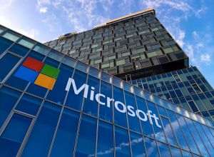 Microsoft anunţă o versiune de Windows în cloud