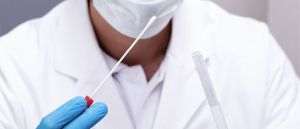 Franţa cere test anti-COVID-19 pentru călătorii nevaccinaţi care revin din Spania şi Portugalia