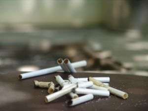 Fumatul şi expunerea la radon, factori de risc pentru cancerul pulmonar