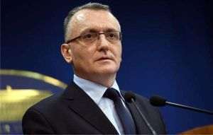 "Îmi cer scuze acelor elevi care nu au ştiut că sunt în vacanţă şi au vrut să meargă la şcoală"