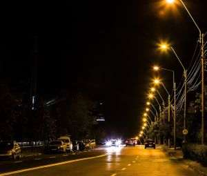 Primăria schimbă iluminatul clasic cu cel cu LED pe principalele artere ale Galaţiului