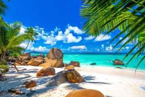 Eturia şi Răzvan Pascu lansează 2 noi zboruri charter spre insulele Seychelles, în martie 2022