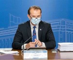 "Este inadmisibil ca proiecte trecute în buget să aibă execuţie aproape zero"
