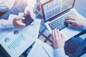 Numărul firmelor care şi-au suspendat activitatea a crescut cu 17,66% 