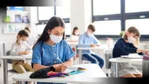 Elevii solicită revocarea ministrului Educaţiei