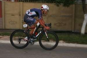 Ministrul-sportiv se antrenează la "vecini", pentru că nu avem velodrom