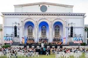 Promenada Operei, festival maraton cu 600 de artişti