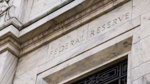 Guvernatorii Fed iau în calcul reducerea achiziţiilor de active începând cu finalul anului