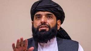 Talibanii invită China să contribuie la dezvoltarea ţării