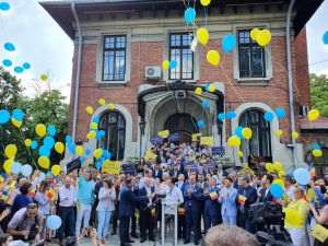 Liderii PNL, susţinere diferită pentru preşedintele partidului 