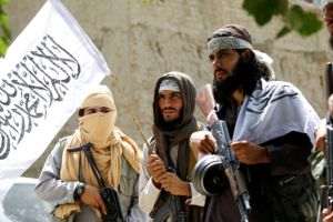 Talibanii acuză SUA că sunt responsabile pentru haosul de pe aeroportul din Kabul