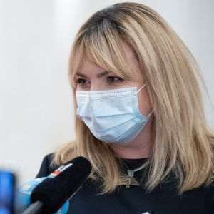 Anca Dragu confirmă că un angajat al grupului AUR de la Senat a fost depistat cu substanţe interzise