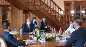 Klaus Iohannis a discutat cu preşedinţii Moldovei, Poloniei şi Ucrainei pe tema securităţii regionale